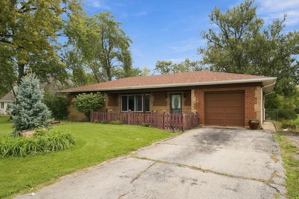 Unit for sale at 20731 Gardner Avenue, Chicago Heights, IL 60411