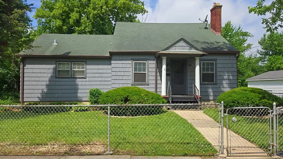 Unit for sale at 14924 Riverside Drive, South Holland, IL 60473