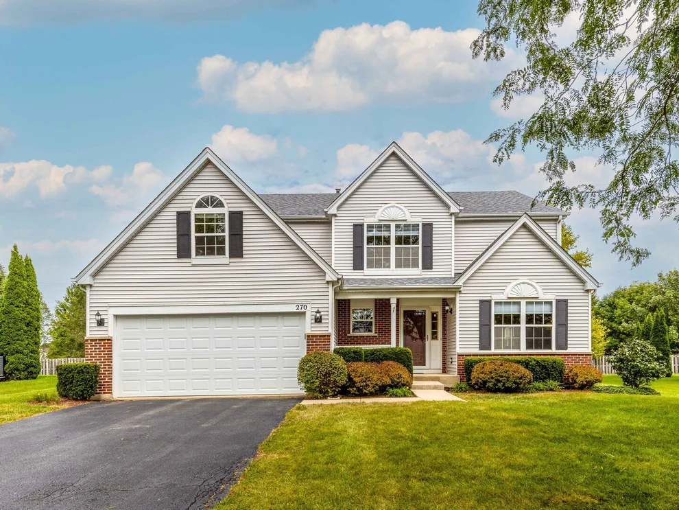 Unit for sale at 270 W Winding Trail Circle, Round Lake, IL 60073