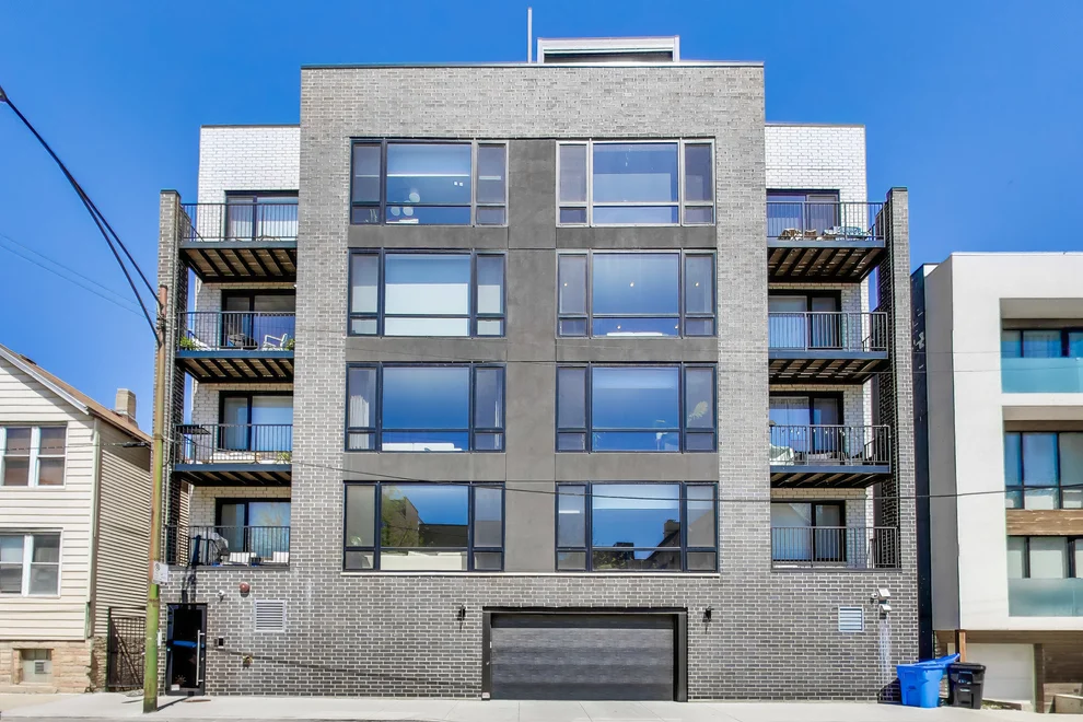 Unit for sale at 1350 W Erie Street, Chicago, IL 60642