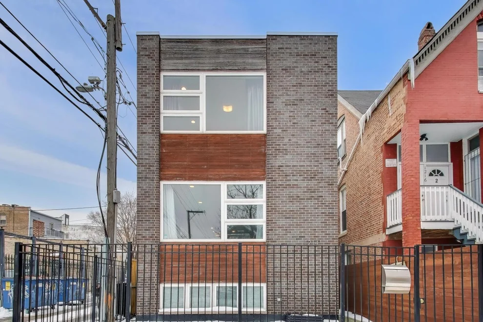 Unit for sale at 1214 N ROCKWELL Street, Chicago, IL 60622