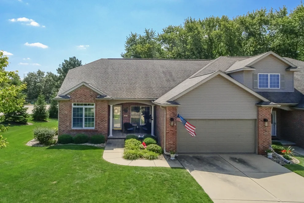 Unit for sale at 25 Spring Ridge Circle, Bloomington, IL 61704
