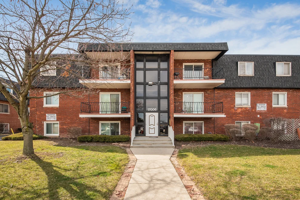 Unit for sale at 17006 Novak Drive, Hazel Crest, IL 60429