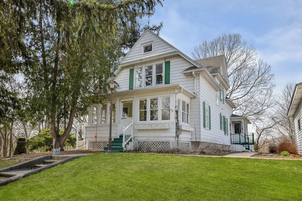 Unit for sale at 55 N Madison Street, Oswego, IL 60543