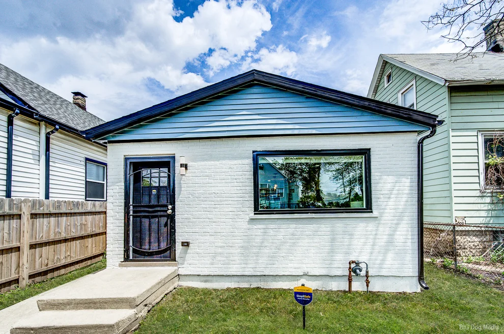 Unit for sale at 8541 S Givins Court, Chicago, IL 60620
