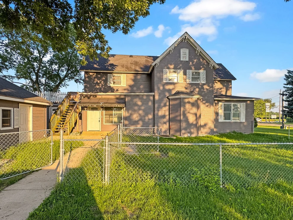 Unit for sale at 4002 W Rock Falls Road, Rock Falls, IL 61071