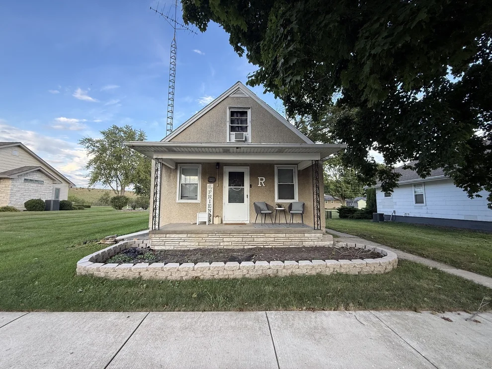 Unit for sale at 223 N Peru Avenue, Ladd, IL 61329