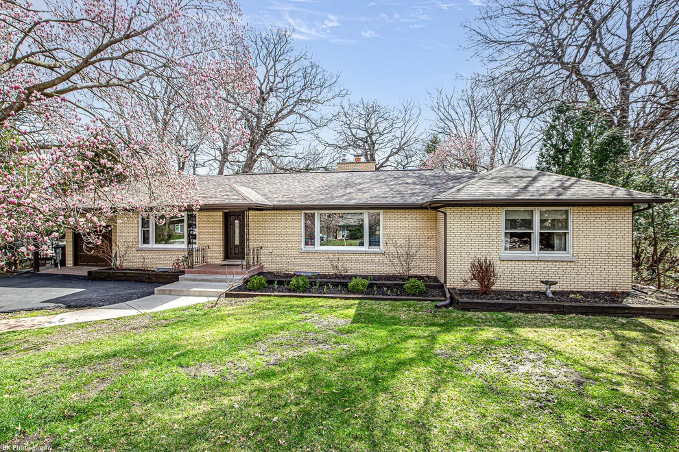 Unit for sale at 12541 S 68th Court, Palos Heights, IL 60463