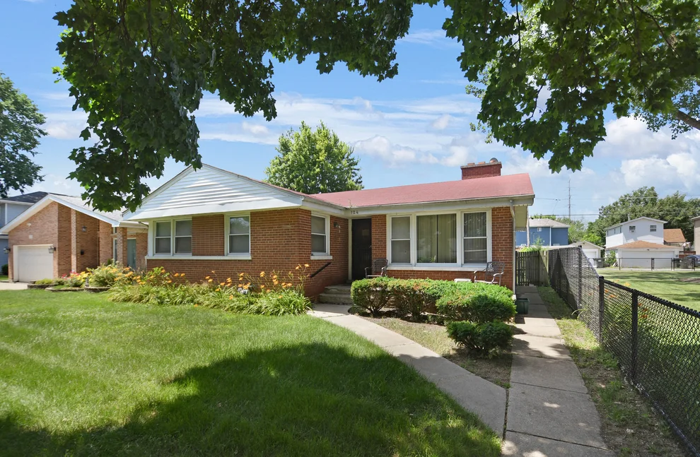 Unit for sale at 124 Sawyer Avenue, La Grange, IL 60525