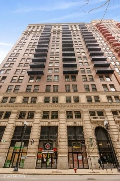 Unit for sale at 212 W Washington Street, Chicago, IL 60606
