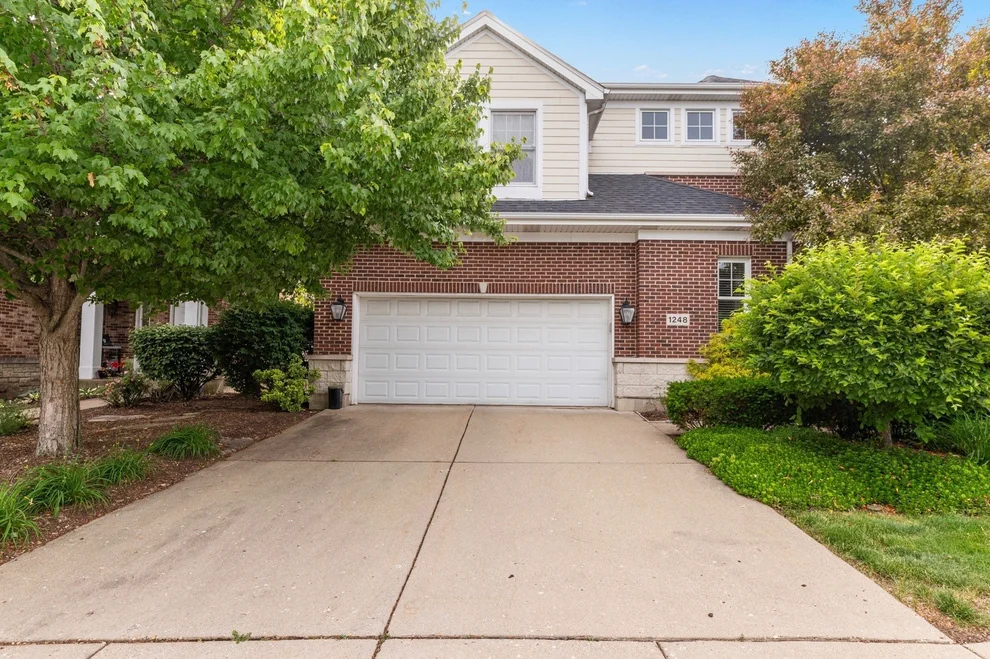 Unit for sale at 1248 LAKE SHORE Drive, Lisle, IL 60532