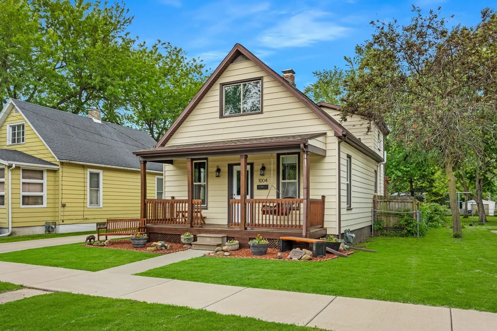 Unit for sale at 1004 N Livingston Street, Bloomington, IL 61701