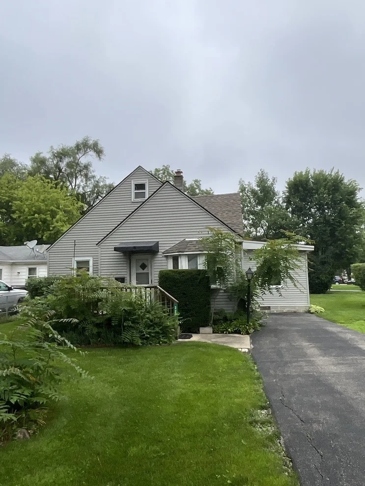 Unit for sale at 220 Elder Drive, Round Lake Park, IL 60073