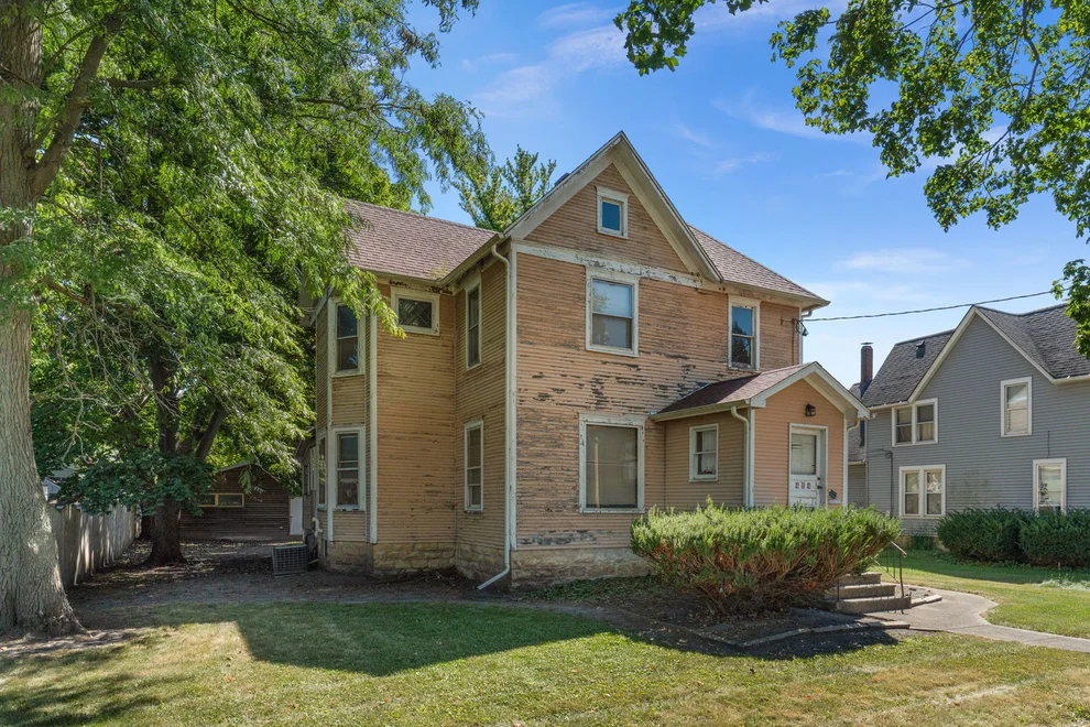 Unit for sale at 424 S 7th Street, DeKalb, IL 60115