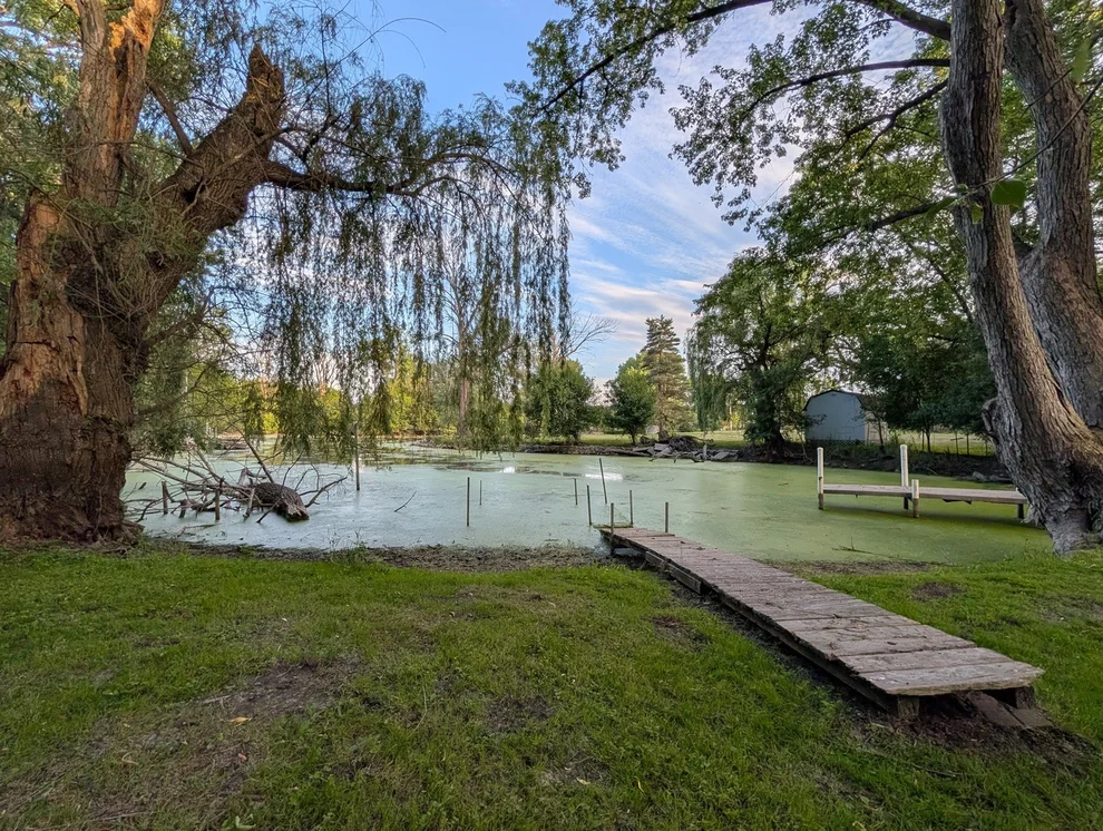 Unit for sale at 521 S Circle Avenue, Port Barrington, IL 60010