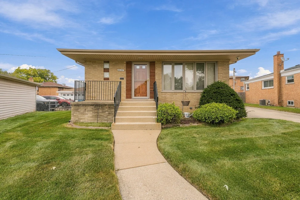 Unit for sale at 4155 W 118th Place, Alsip, IL 60803