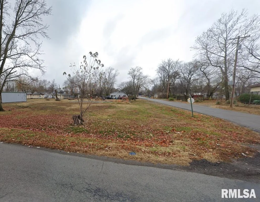 Unit for sale at 115 S HICKORY Street, Duquoin, IL 62832