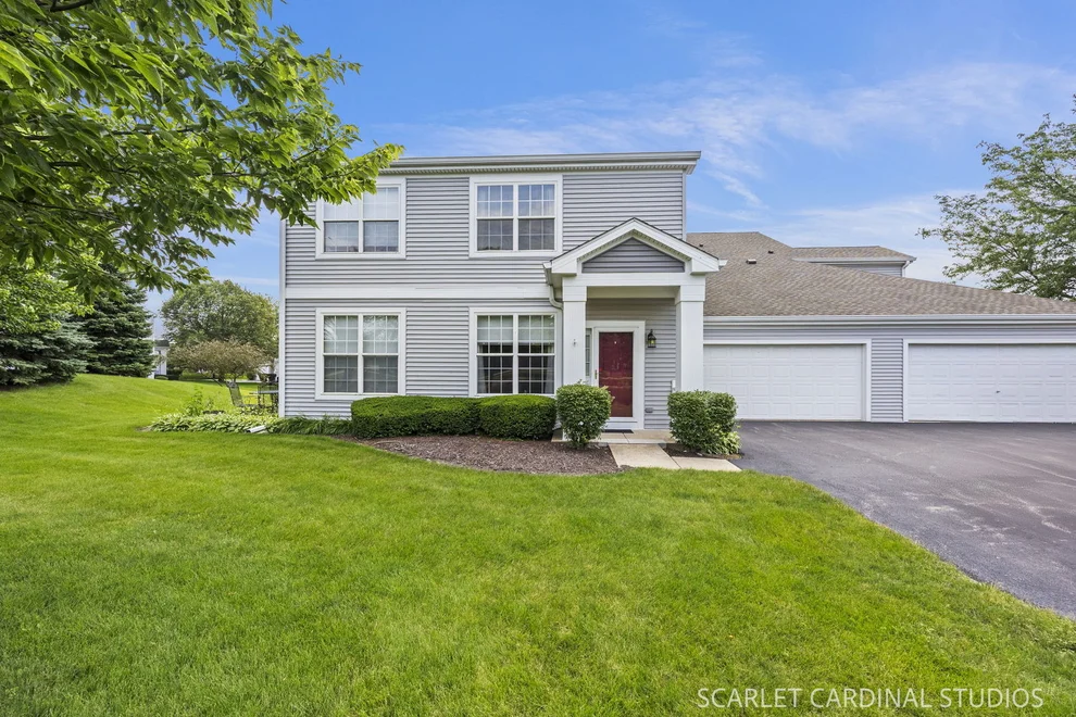 Unit for sale at 302 Cascade Lane, Oswego, IL 60543