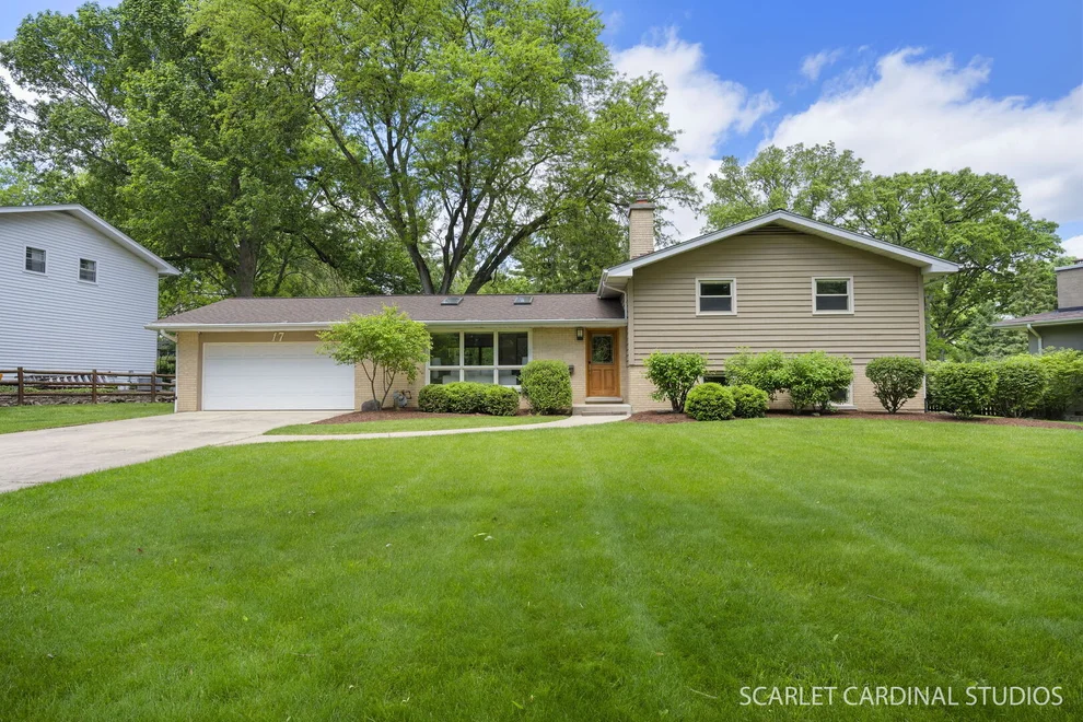 Unit for sale at 17 Meisinger Lane, Naperville, IL 60540