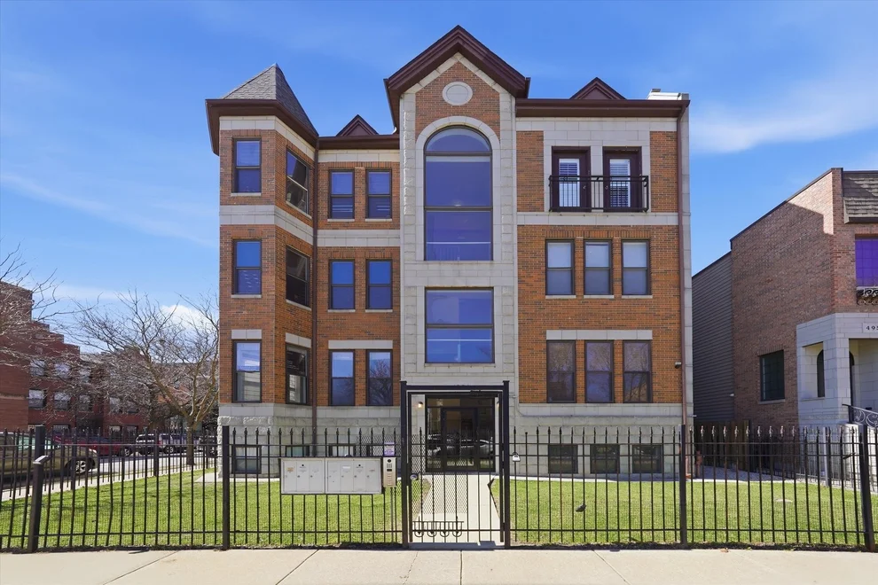 Unit for sale at 4956 S Champlain Avenue, Chicago, IL 60615