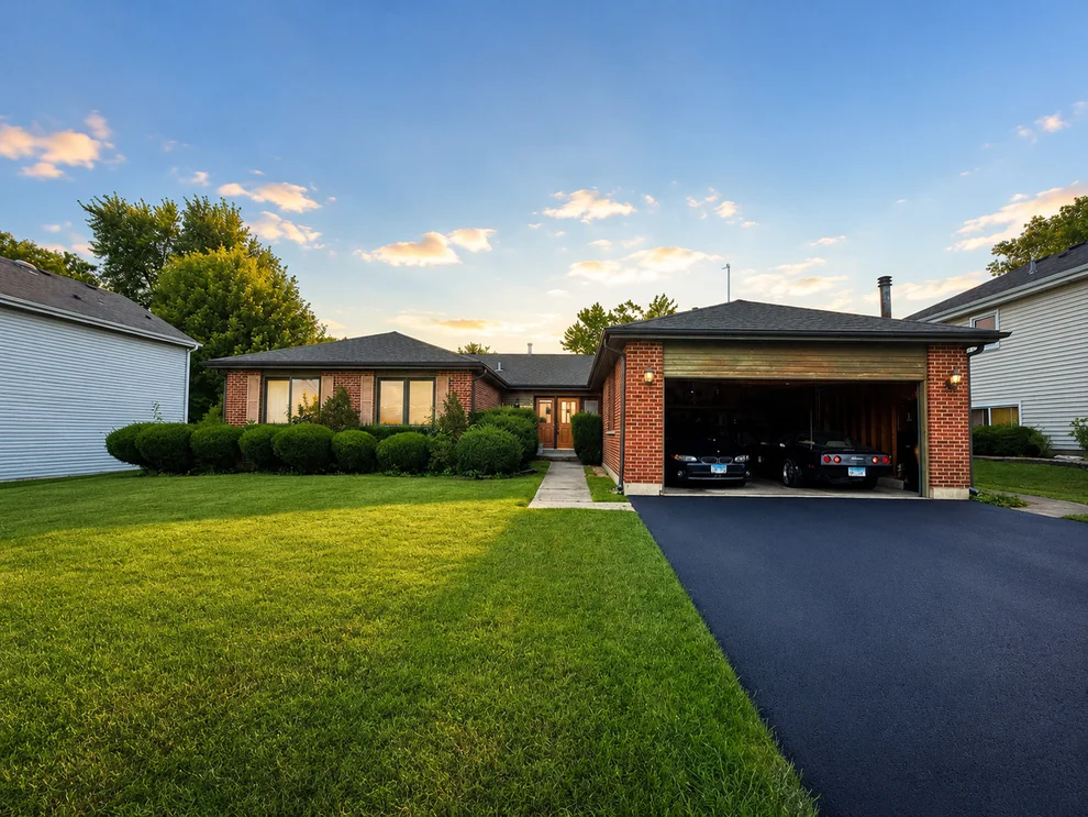 Unit for sale at 1603 Bayview Drive, Lake Zurich, IL 60047