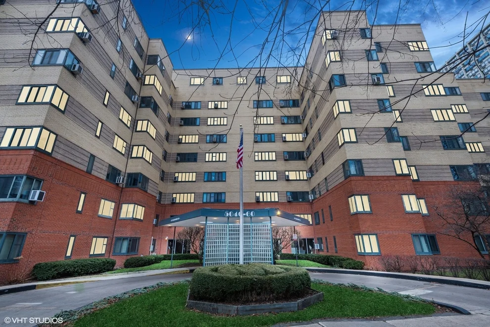 Unit for sale at 5056 N Marine Drive, Chicago, IL 60640