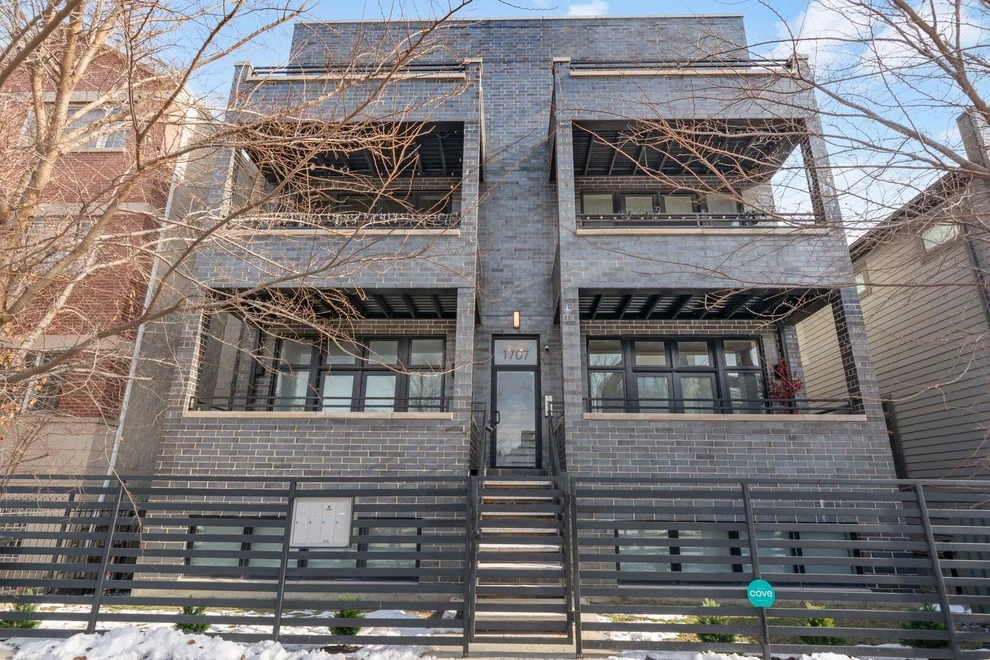 Unit for sale at 1705 S Jefferson Street, Chicago, IL 60616