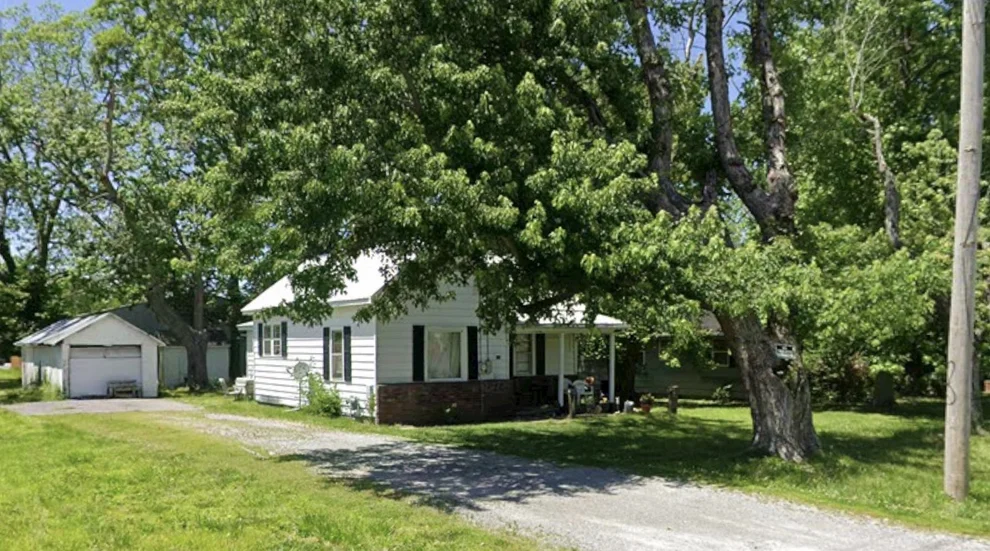 Unit for sale at 106 N 4th Street, Marion, IL 62959