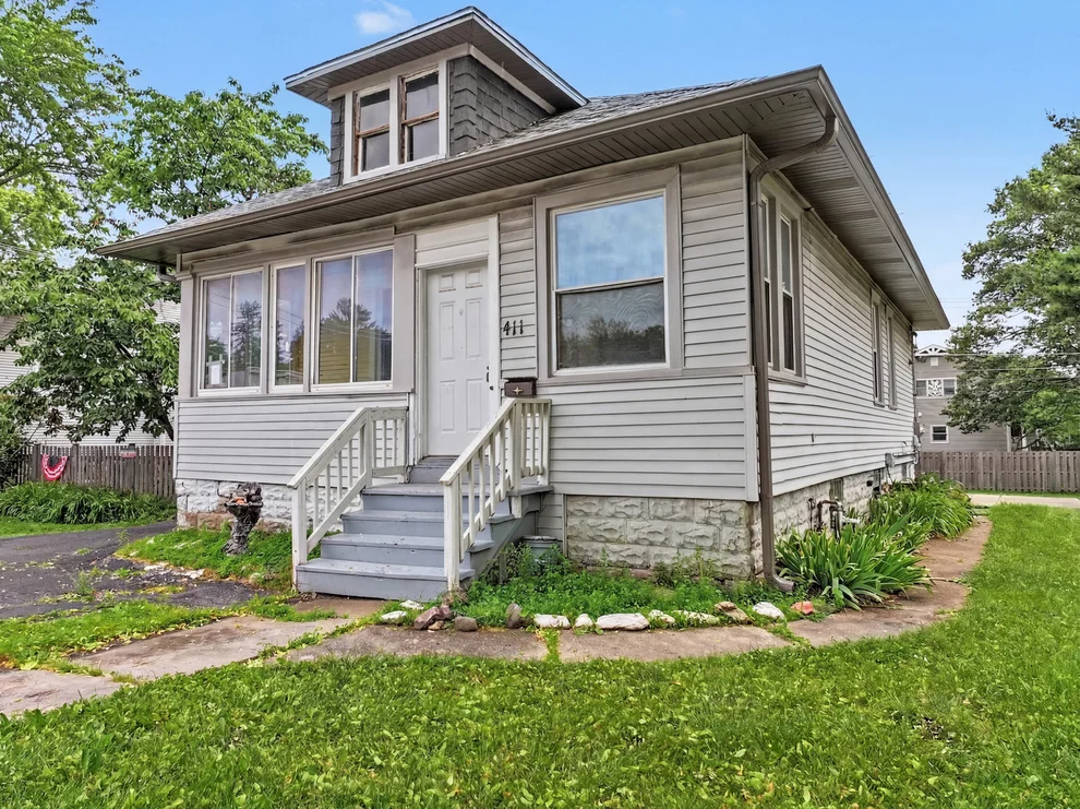 Unit for sale at 411 N Arlington Heights Road, Arlington Heights, IL 60004