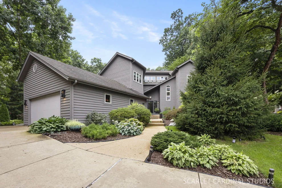 Unit for sale at 915 Knollwood Lane, West Chicago, IL 60185