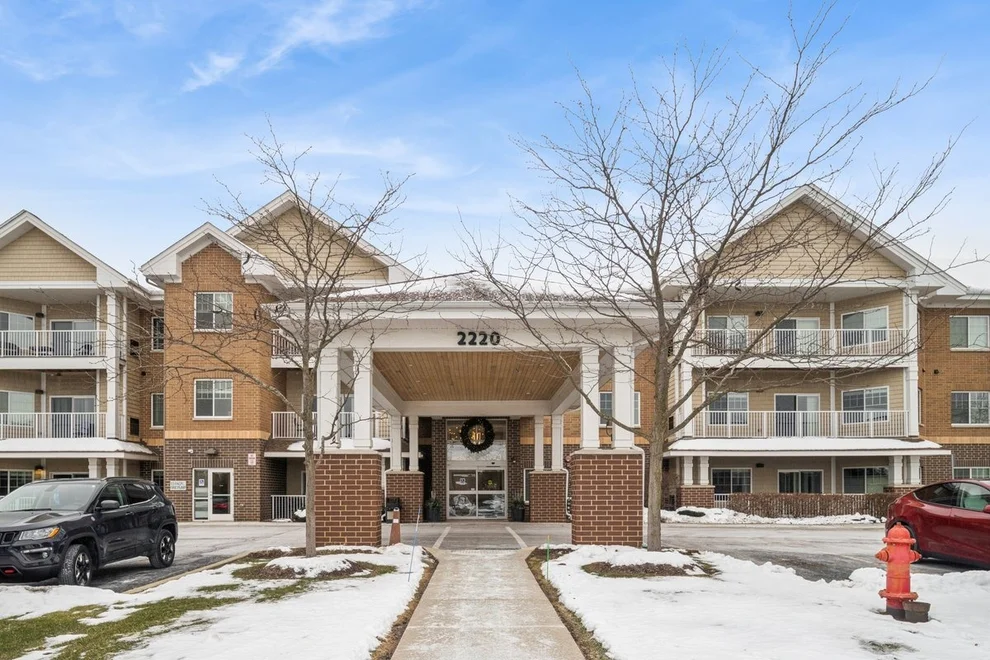 Unit for sale at 2220 Founders Drive, Northbrook, IL 60062