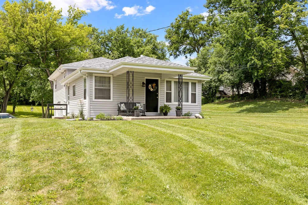 Unit for sale at 11S130 Madison Street, Burr Ridge, IL 60527