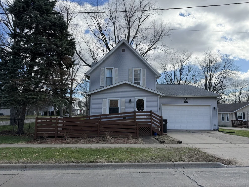 Unit for sale at 307 E Willow Street, Normal, IL 61761