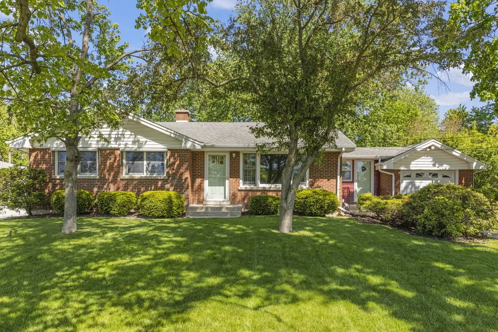 Unit for sale at 6023 S Richmond Avenue, Willowbrook, IL 60527