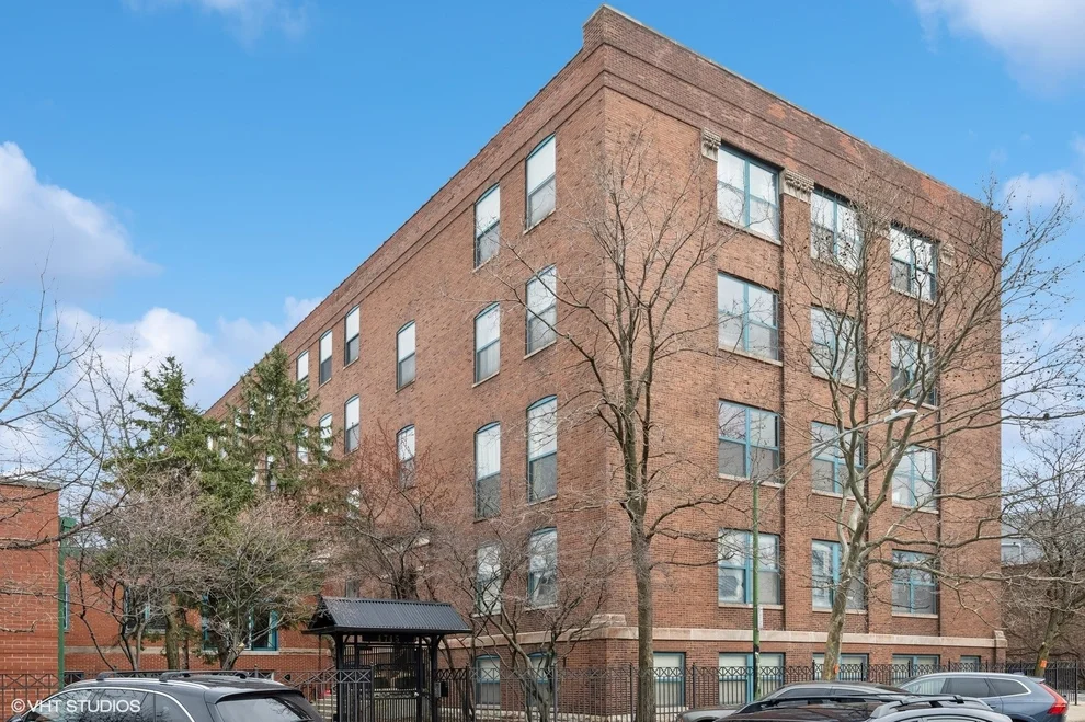 Unit for sale at 4745 N Ravenswood Avenue, Chicago, IL 60640