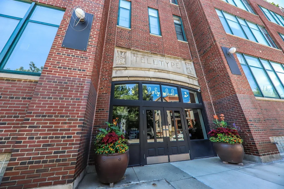 Unit for sale at 2600 N Southport Avenue, CHICAGO, IL 60614