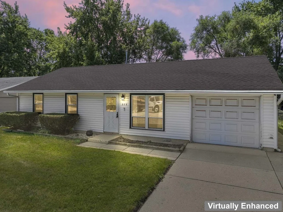 Unit for sale at 315 E Schaumburg Road, Streamwood, IL 60107