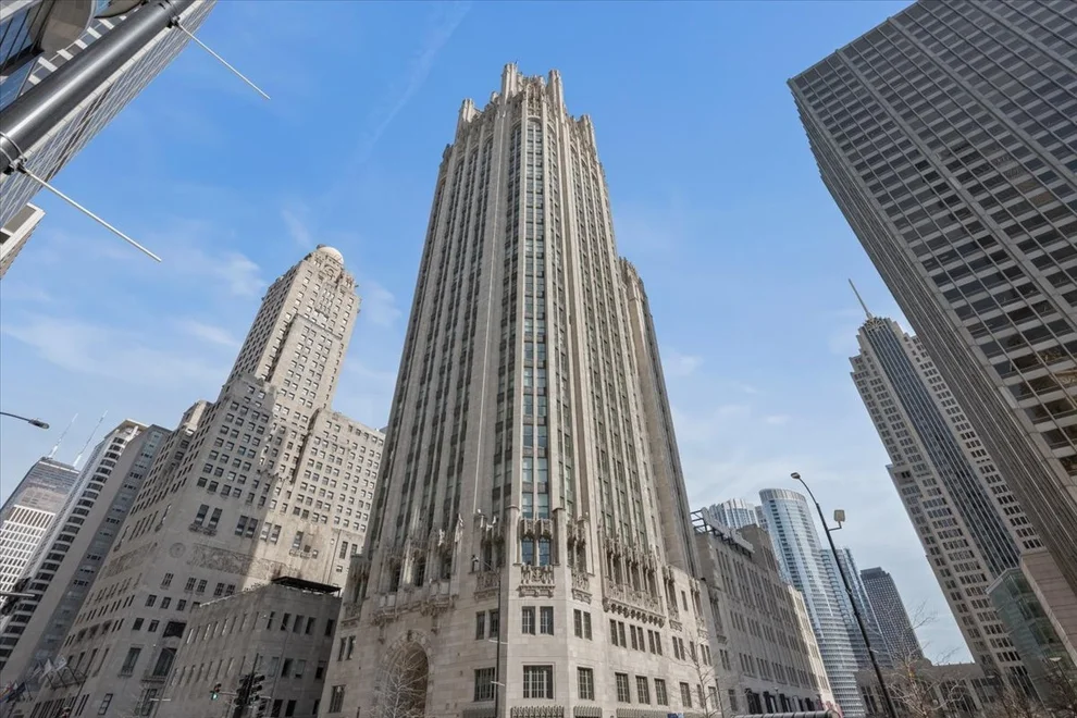 Unit for sale at 435 N Michigan Avenue, Chicago, IL 60611