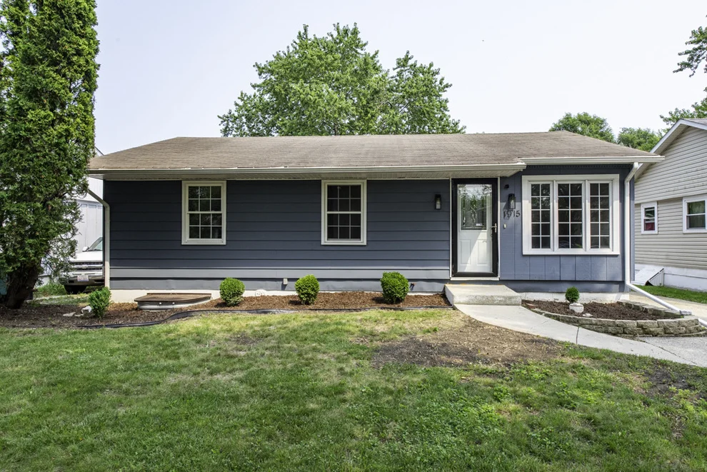 Unit for sale at 1915 Joppa Avenue, Zion, IL 60099