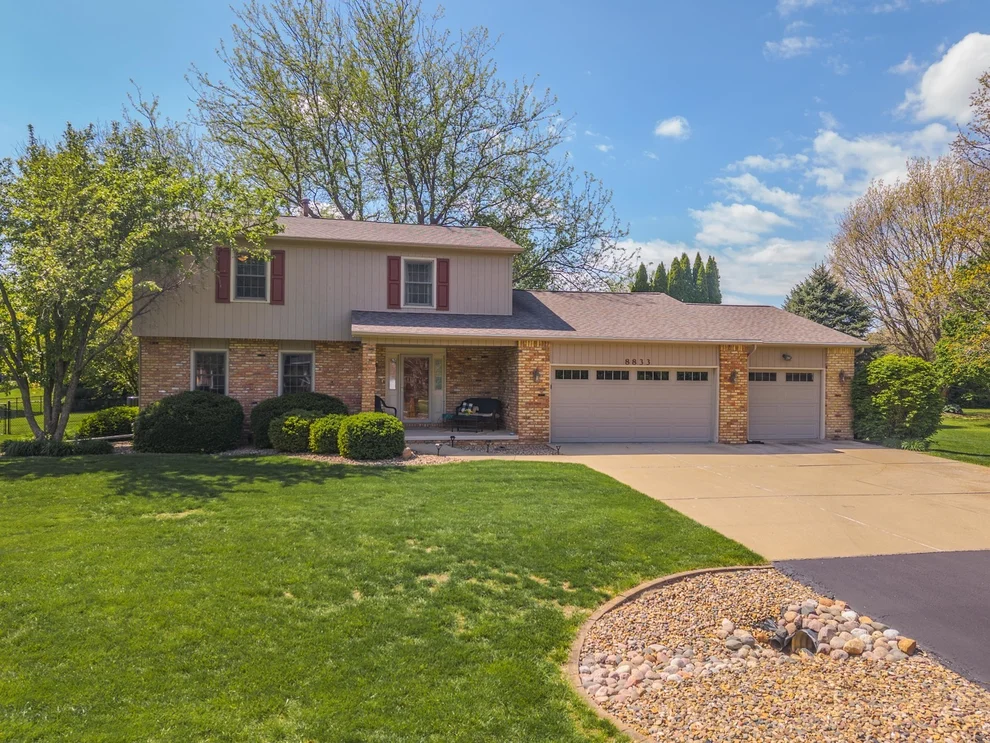 Unit for sale at 8833 Tamarac Way, Bloomington, IL 61705