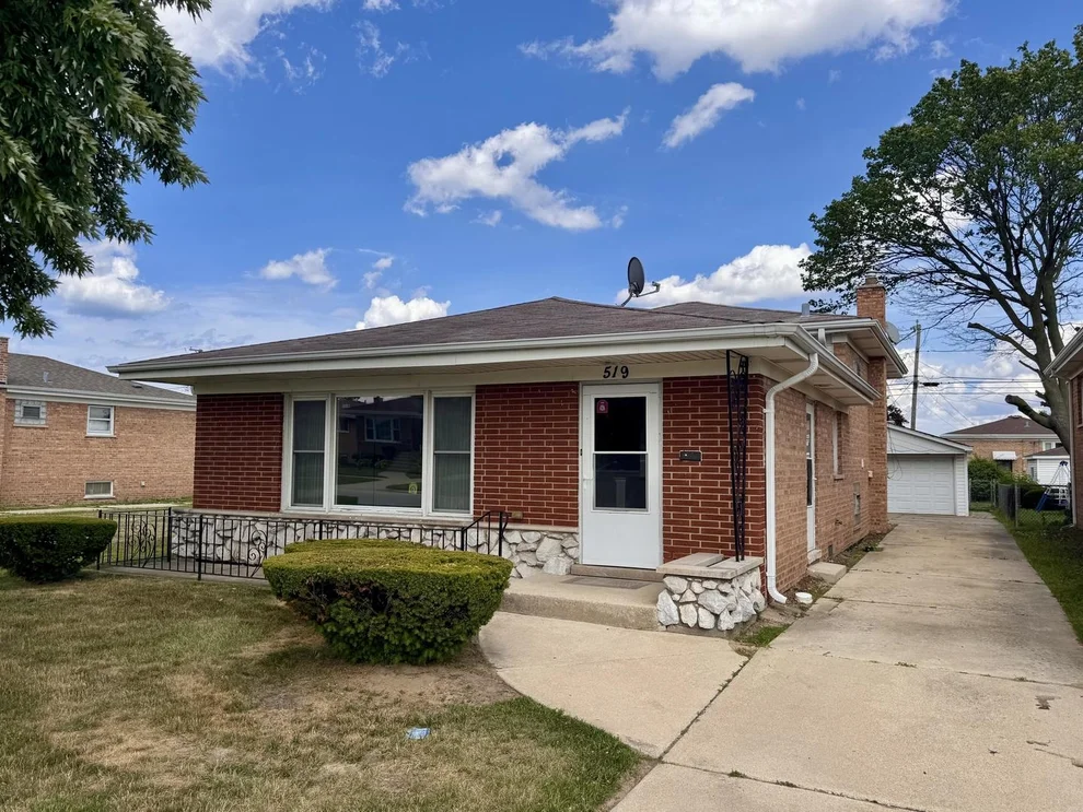 Unit for sale at 519 Paxton Avenue, Calumet City, IL 60409