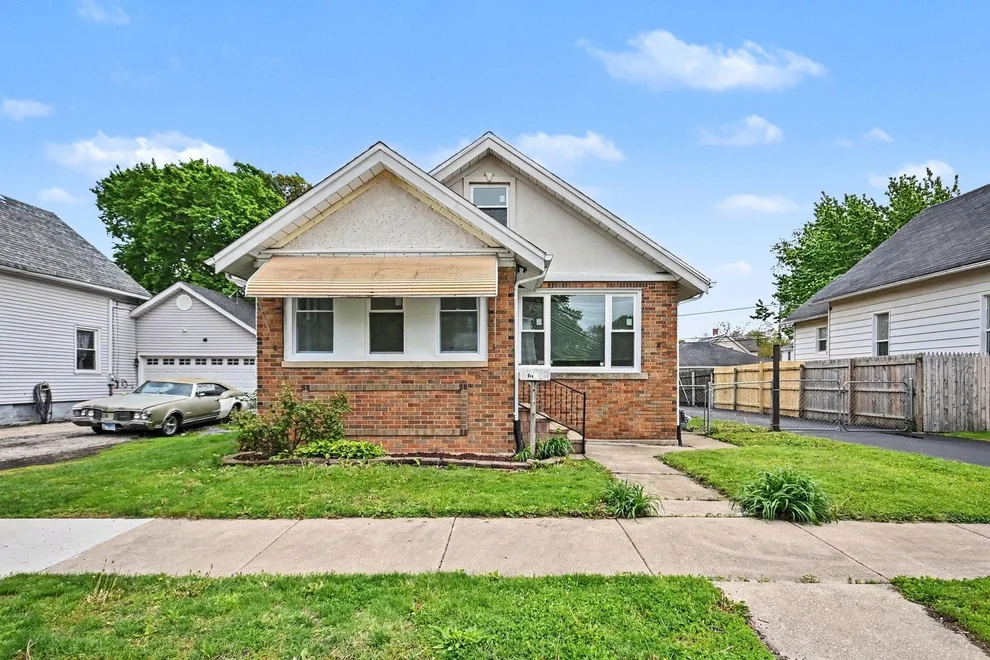 Unit for sale at 1114 Oakland Avenue, Joliet, IL 60435