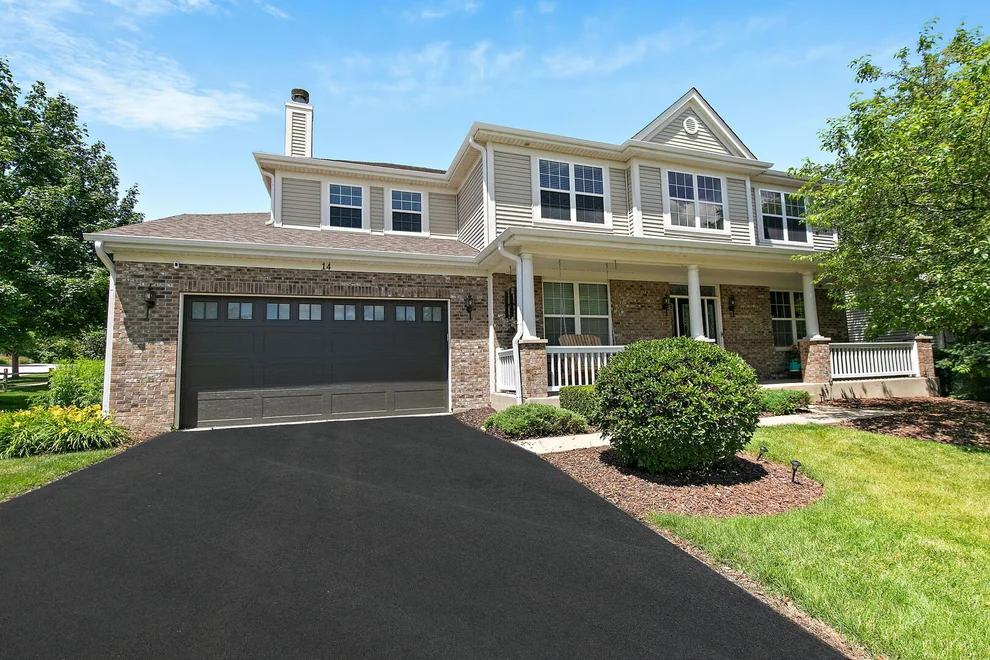 Unit for sale at 14 Kenilworth Court, Cary, IL 60013