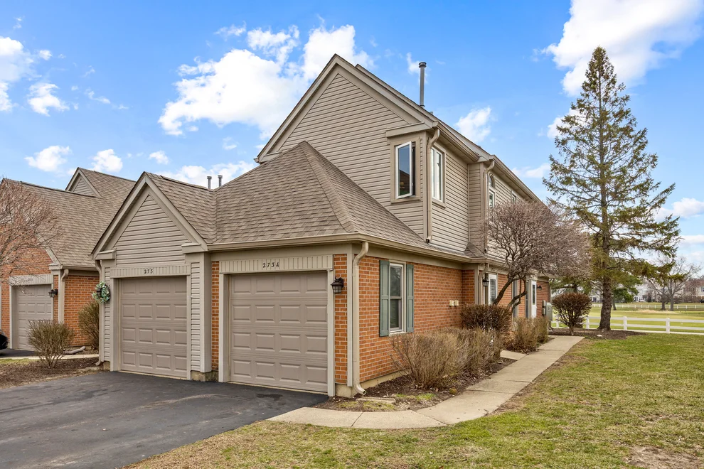 Unit for sale at 273 Doral Court, Elk Grove Village, IL 60007