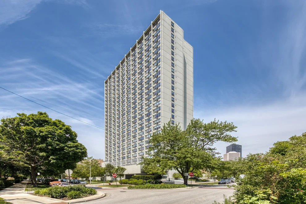 Unit for sale at 5100 N Marine Drive, Chicago, IL 60640