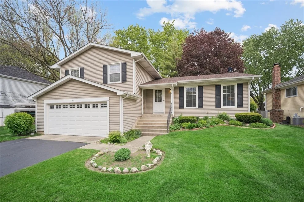 Unit for sale at 51 Chelsea Lane, Cary, IL 60013