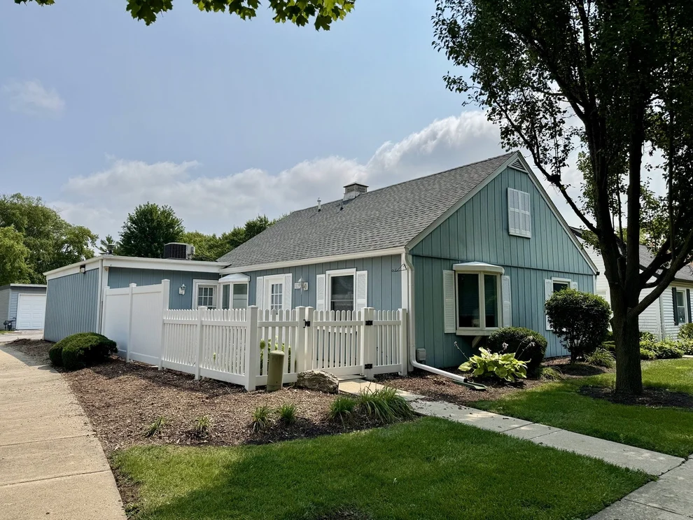 Unit for sale at 119 Garden Drive, Montgomery, IL 60538