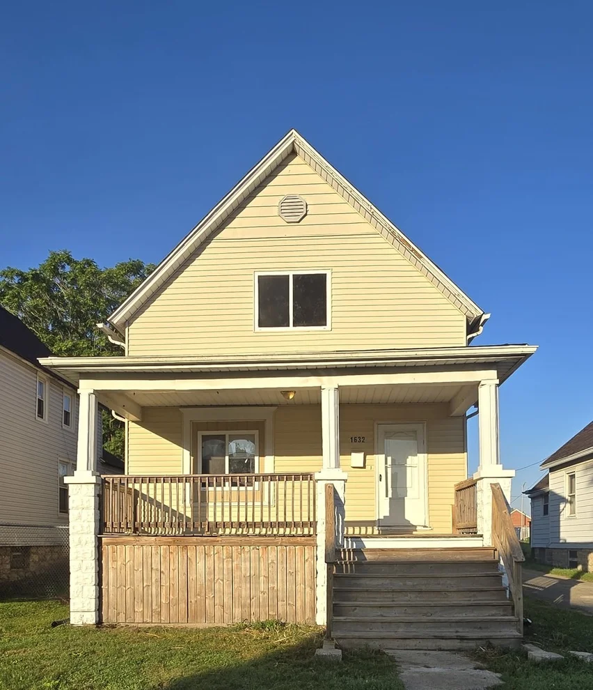 Unit for sale at 1632 Oak Street, Chicago Heights, IL 60411