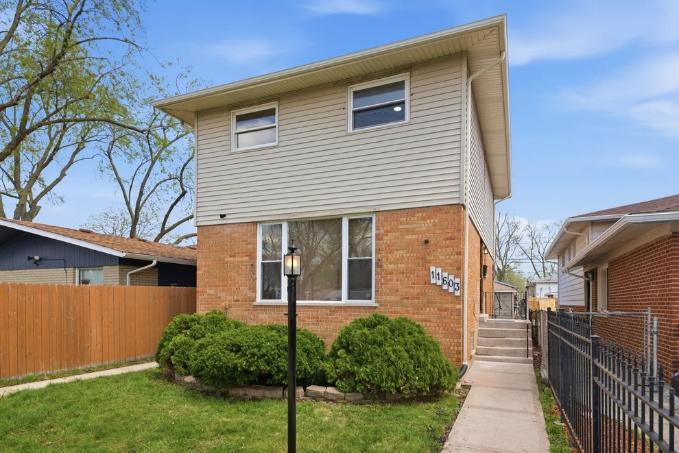 Unit for sale at 11603 S Loomis Street, Chicago, IL 60643