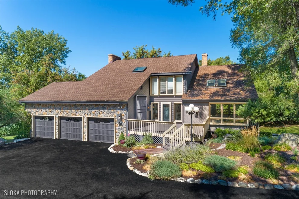 Unit for sale at 255 Indian Trail Road, North Barrington, IL 60010